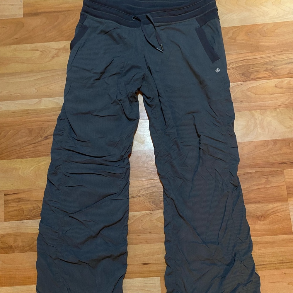 Lululemon dance studio pants 12